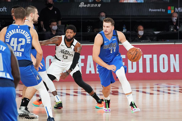 鄂竞技的中 鄂竞技的中