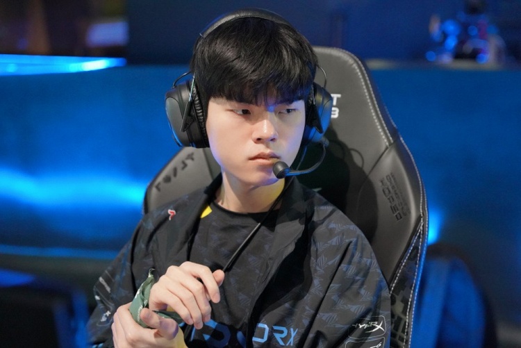 又纠结的转 又纠结的转